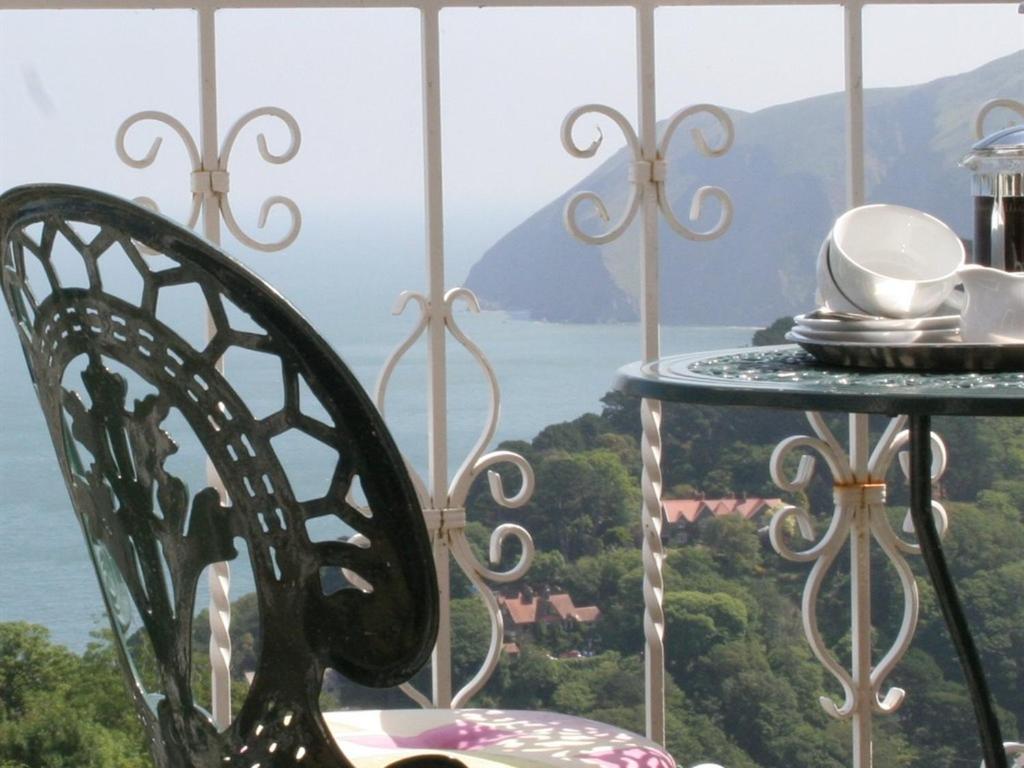 Highcliffe House Bed & Breakfast Линтън Стая снимка